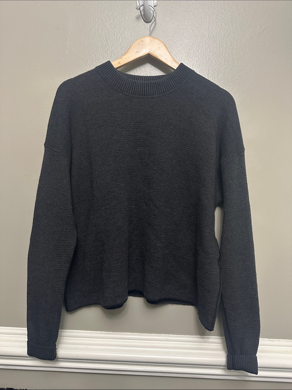 Womens Lululemon merino wool blend crewneck sweater Sz L